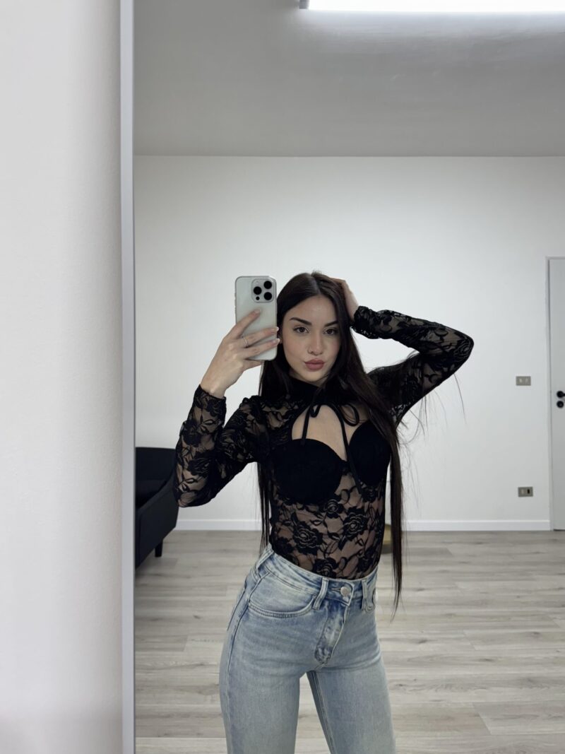 Body in pizzo - immagine 2